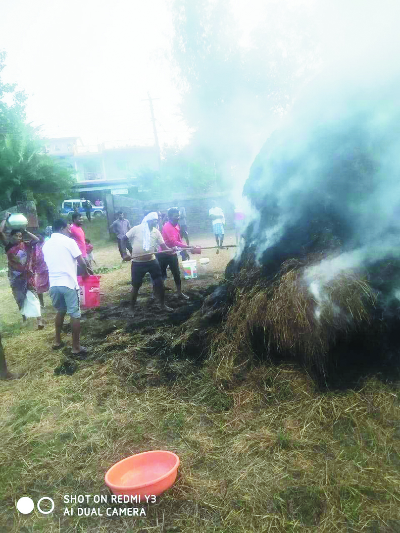 बच्ची ने खेल खेल में लगा दी पैरावट में आग, काबू