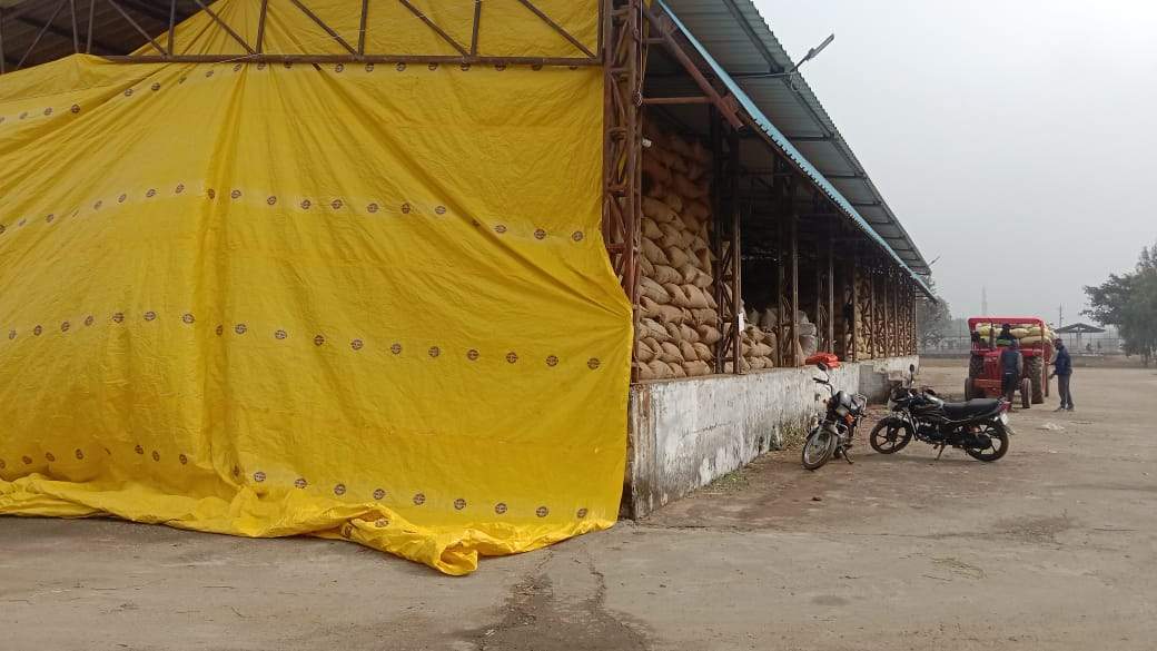 धान के रखरखाव के लिए उपार्जन केंद्रों में समुचित इंतजाम