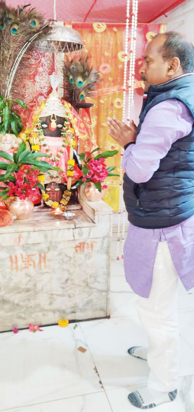 विधायक कमरो ने नए वर्ष पर चांग देवी माता की पूजा अर्चना कर मांगी क्षेत्र की खुशहाली विधायक कमरो ने नए वर्ष पर चांग देवी माता की पूजा अर्चना कर मांगी क्षेत्र की खुशहाली