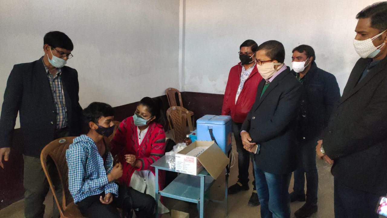 शुरू हुआ 15 से 18 वर्ष तक के बच्चों का वैक्सीनेशन