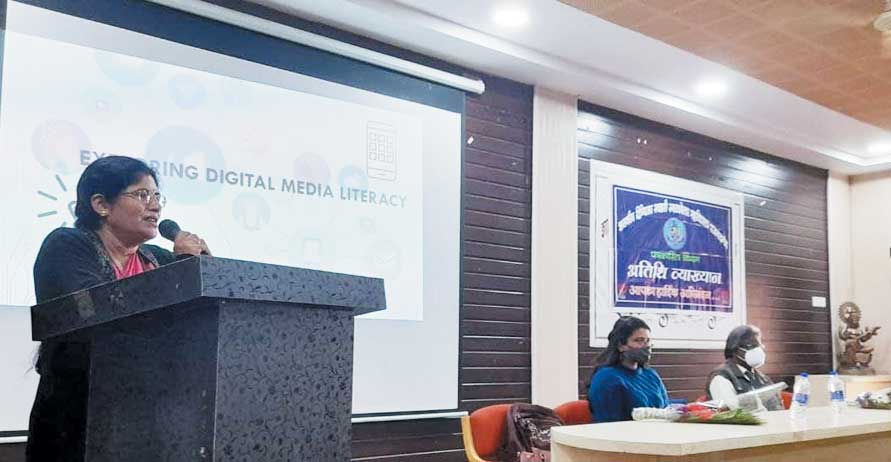 मीडिया साक्षरता विषय पर अतिथि व्याख्यान आयोजित मीडिया साक्षरता विषय पर अतिथि व्याख्यान आयोजित