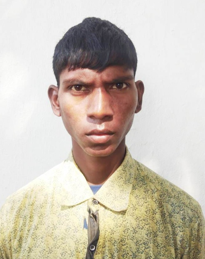 विस्फोटक के साथ 2 नक्सल आरोपी गिरफ्तार