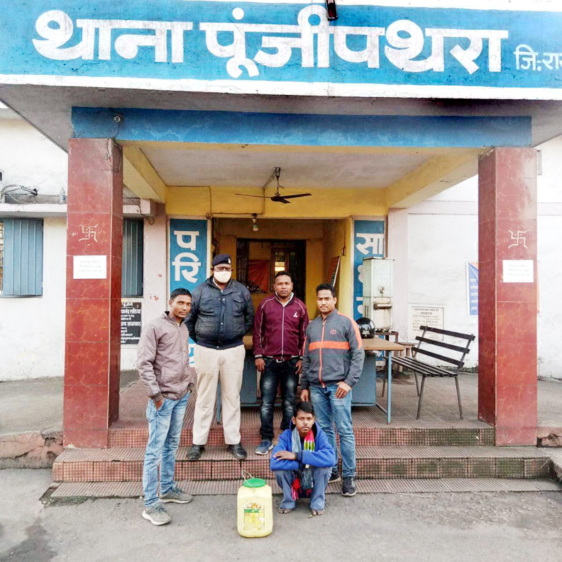 महुआ शराब के साथ आरोपी गिरफ्तार