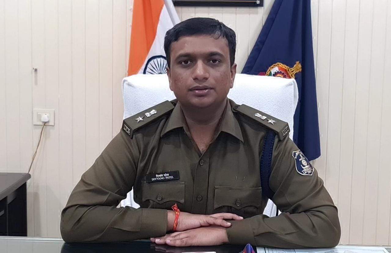 दिव्यांग पटेल ने संभाला कोण्डागांव के 13वें एसपी के रूप में कार्यभार