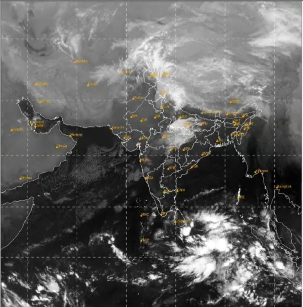 पश्चिमी विक्षोभ के प्रभाव से आसमान में छाए रहे घने बादल