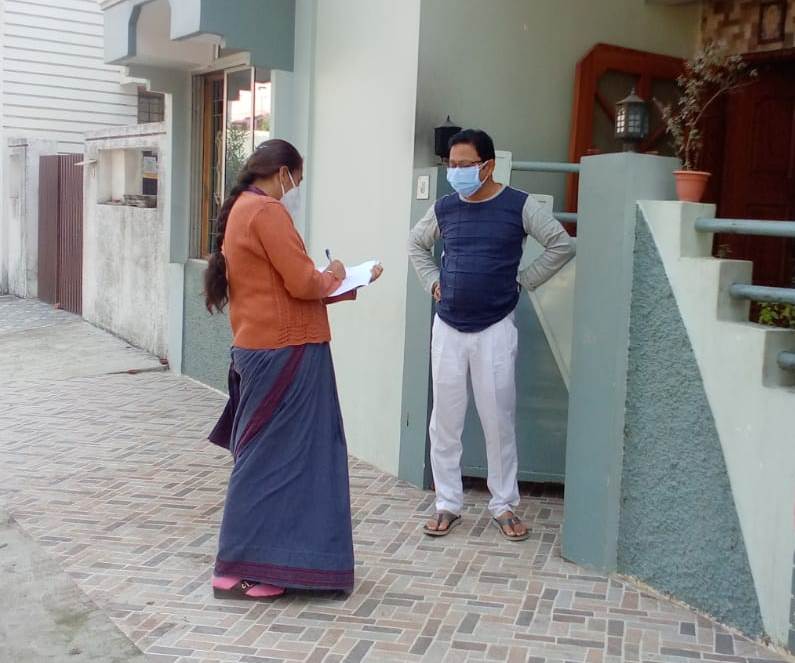 सर्विलेंस टीम पहुंच रही घर-घर, साढ़े 17 हजार परिवारों का सर्वे, जांच में मिले 25 पॉजिटिव सर्विलेंस टीम पहुंच रही घर-घर, साढ़े 17 हजार परिवारों का सर्वे, जांच में मिले 25 पॉजिटिव