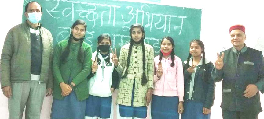 स्वच्छता के लिए 5 ब्रांड एंबेसडर छात्राएं चयनित स्वच्छता के लिए 5 ब्रांड एंबेसडर छात्राएं चयनित