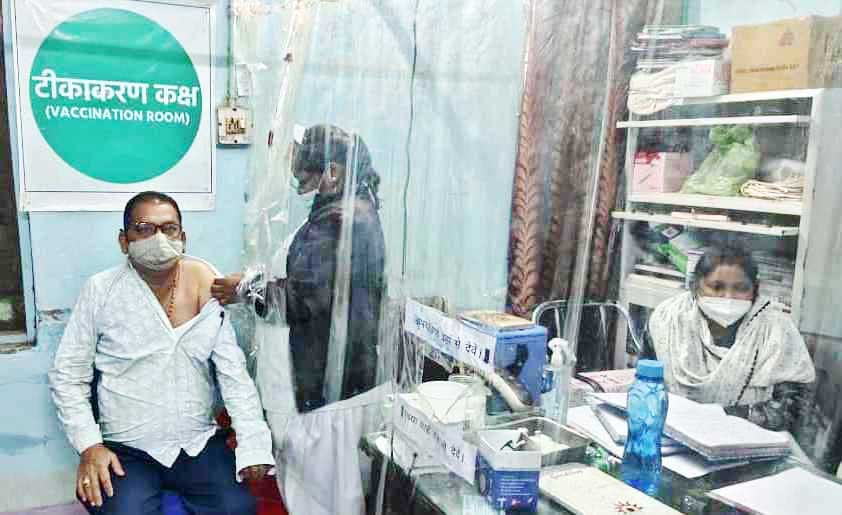  दो दिवसीय विशेष महाभियान में नागरिकों ने दिखाया उत्साह, 15 हजार नागरिकों को कोरोना टीके