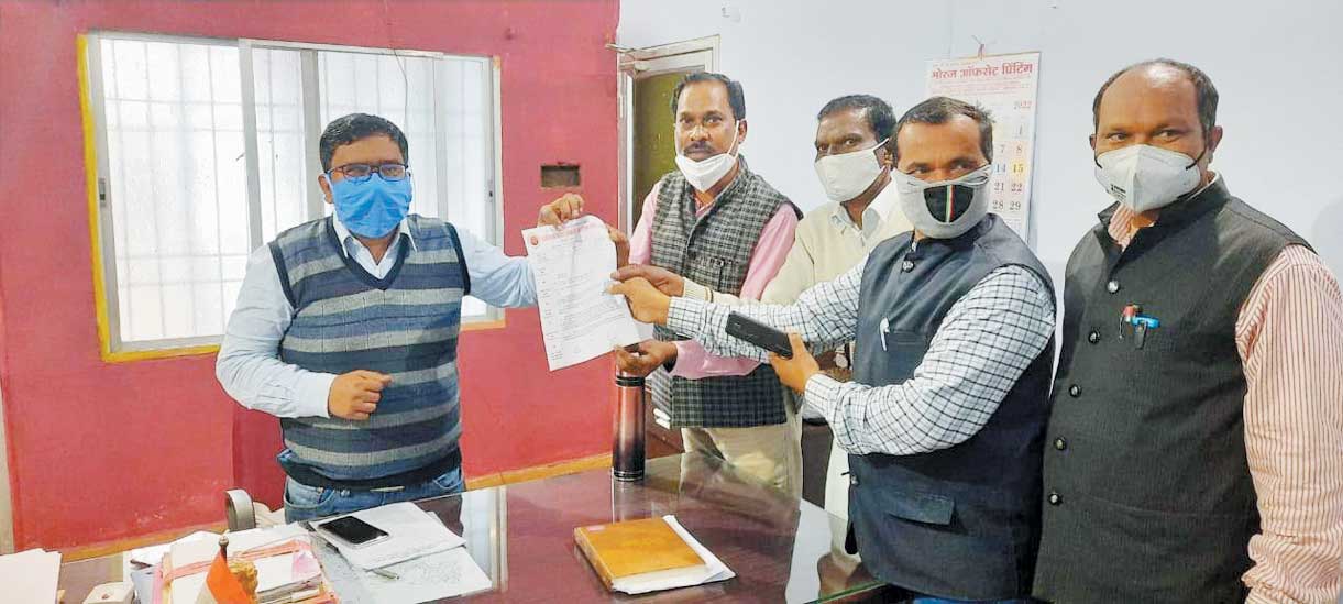 केंद्र के समान 31 फीसदी डीए व एचआरए में वृद्धि की मांग केंद्र के समान 31 फीसदी डीए व एचआरए में वृद्धि की मांग