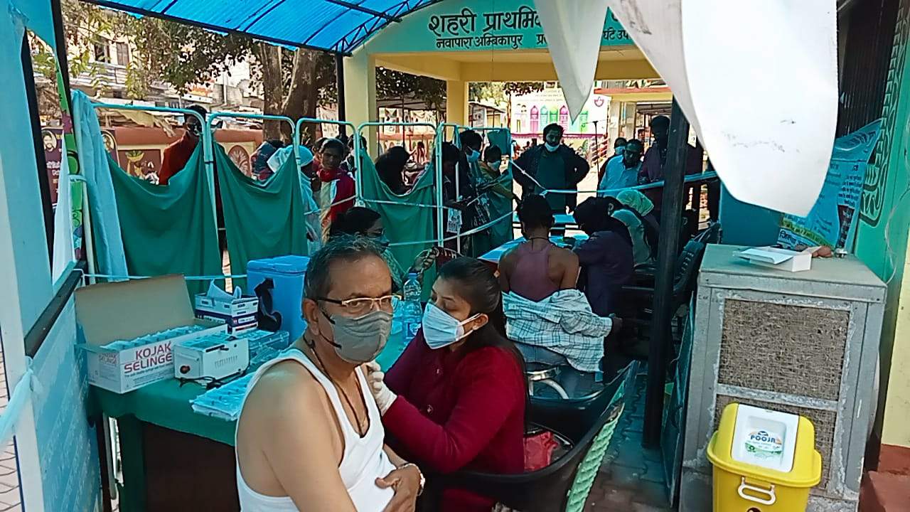 फ्रंट लाईन वर्कर व हेल्थ केयर वर्करों को लगेगा एहतियाती खुराक