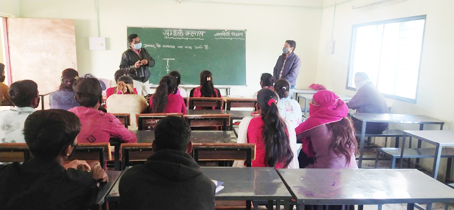 राज्य ओपन स्कूल की संपर्क कक्षाओं में परीक्षा तैयारी की दी रही जानकारी राज्य ओपन स्कूल की संपर्क कक्षाओं में परीक्षा तैयारी की दी रही जानकारी