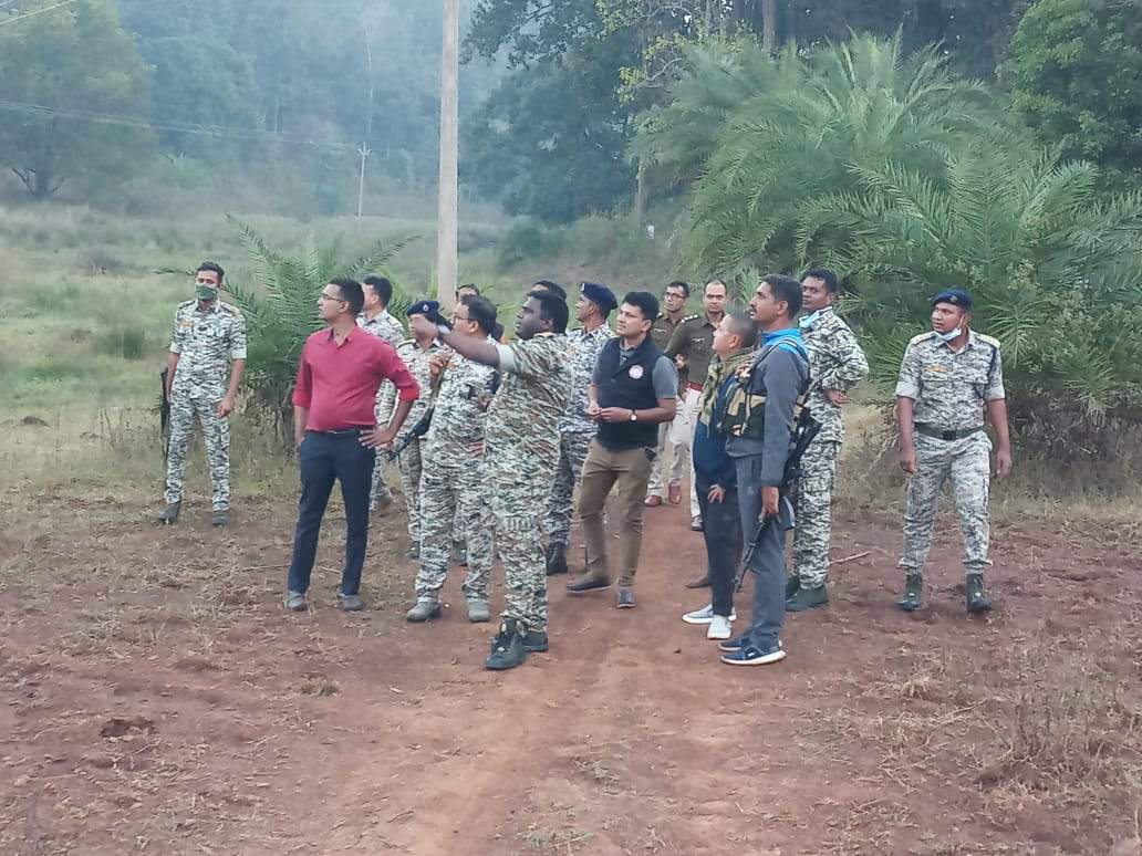 एसपी ने बीएसएफ कैंप अंजरेल की सुरक्षा व्यवस्था का लिया जायजा