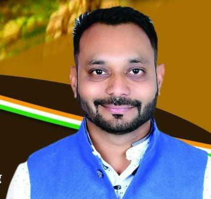 युवाओं की आंखों में धूल झोंकना छोड़ मोदी से 15 करोड़ रोजगार मांगे भाजयुमो-अमित भद्र