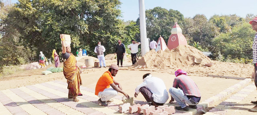 नपाध्यक्ष ने किया इंटरलॉकिंग का निरीक्षण नपाध्यक्ष ने किया इंटरलॉकिंग का निरीक्षण