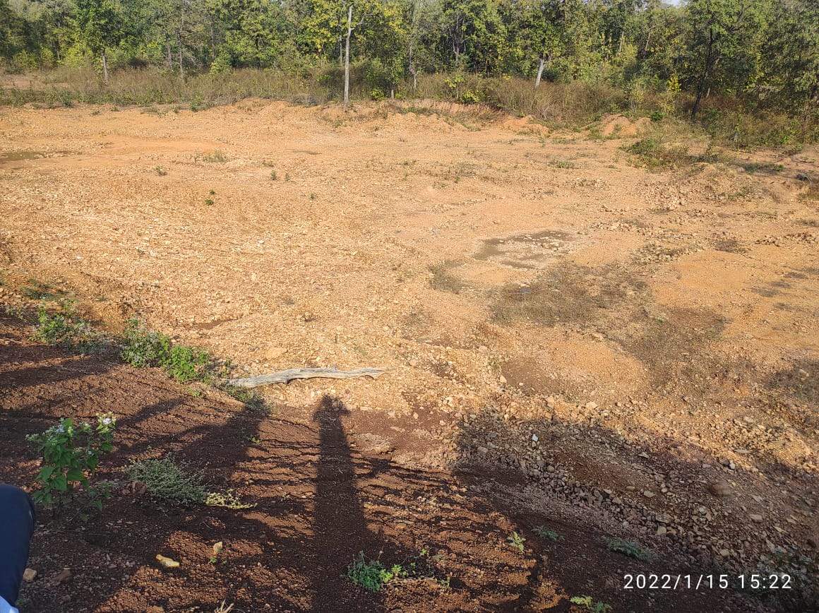 पुराने तालाबों की लीपापोती कर नया बनाया, लाखों की हेराफेरी का आरोप