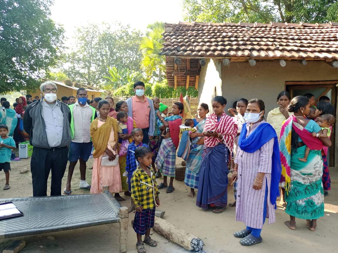 नहाड़ी में 200 ग्रामीणों का उपचार