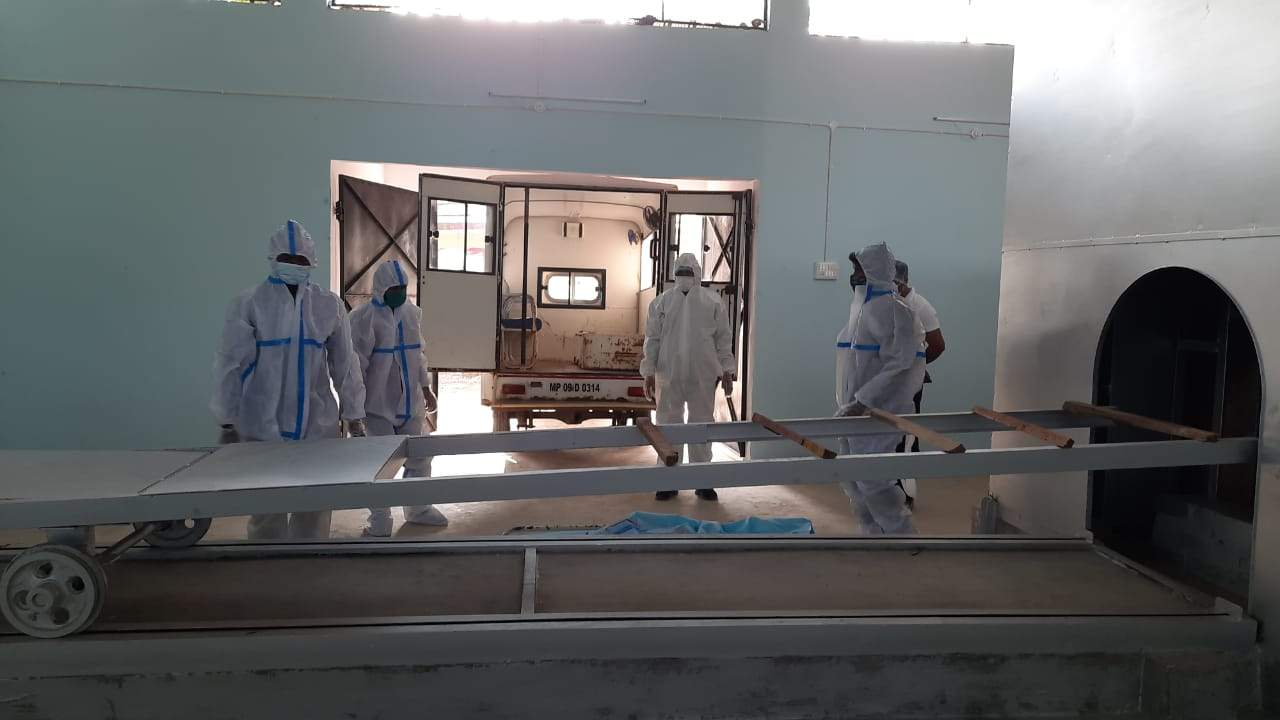 संक्रमित महिला की लाश को ओडिशा लाने किया मना