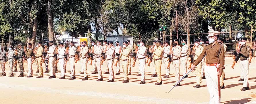 गणतंत्र दिवस : जवानों ने की रिहर्सल गणतंत्र दिवस : जवानों ने की रिहर्सल