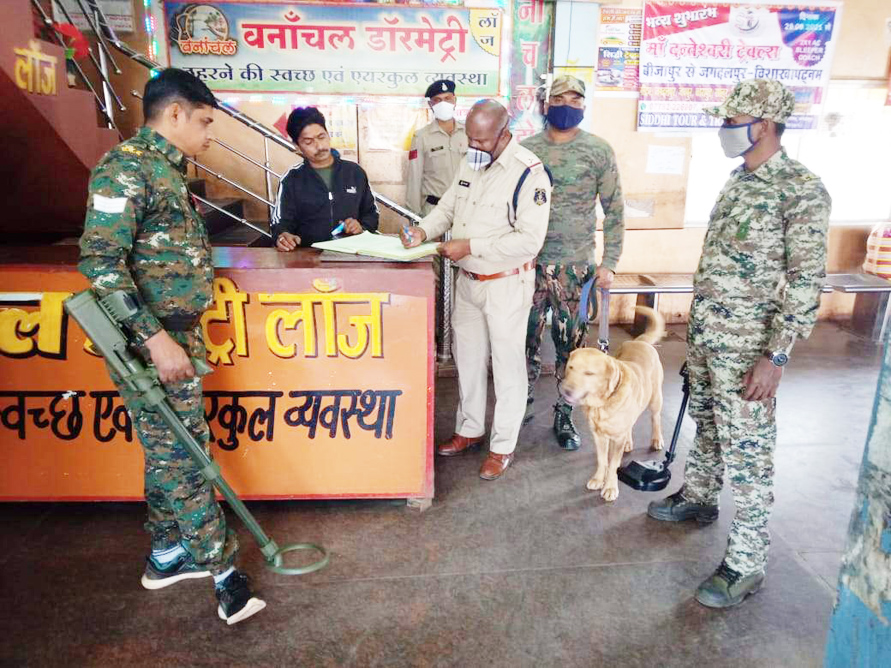 गणतंत्र दिवस तैयारी, पुलिस ने की होटल-लॉज की जांच