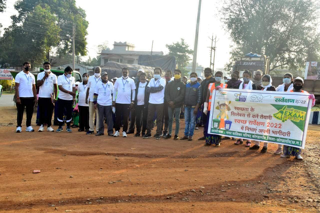 पालिका स्वच्छता एंबेसडरों ने बोस जयंती पर की स्वच्छता सर्वेक्षण शुरु