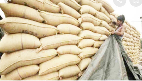 25 केंद्रों में जाम के हालात