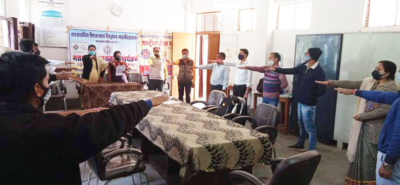 लोकतंत्र का मजबूत आधार जनता-कन्नोजे