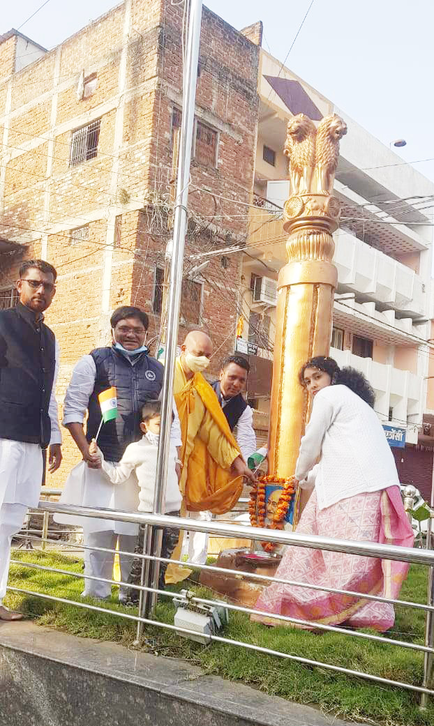 भरकापारा में ध्वजारोहण भरकापारा में ध्वजारोहण