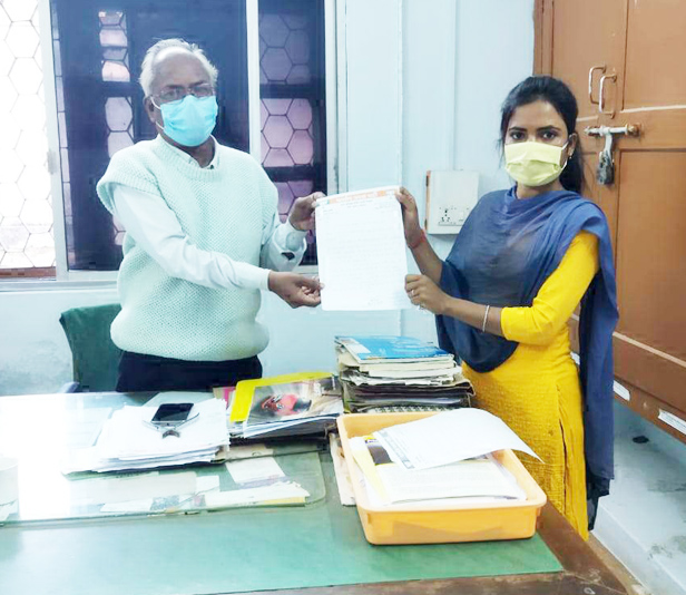 पार्षद ने महाप्रबंधक नगर प्रशासक के नाम सौंपा ज्ञापन पार्षद ने महाप्रबंधक नगर प्रशासक के नाम सौंपा ज्ञापन