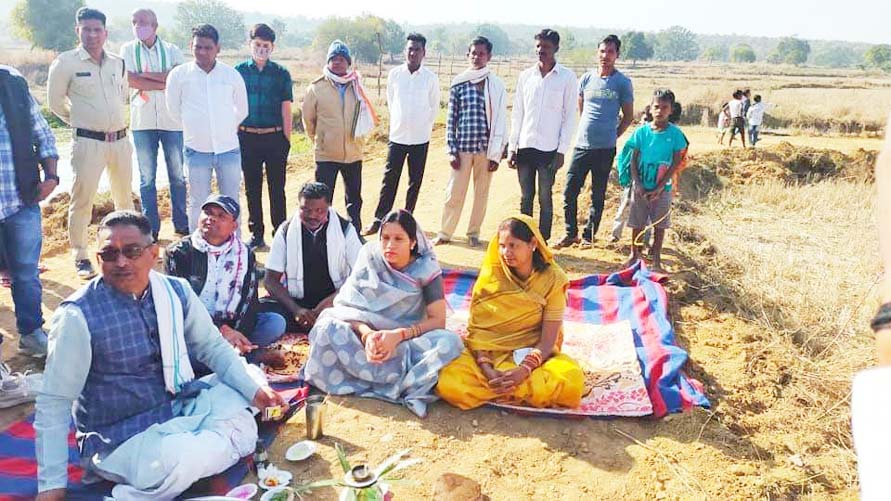 केडार से घानापीपर-सूवरगुड़ा सडक़ निर्माण का भूमिपूजन