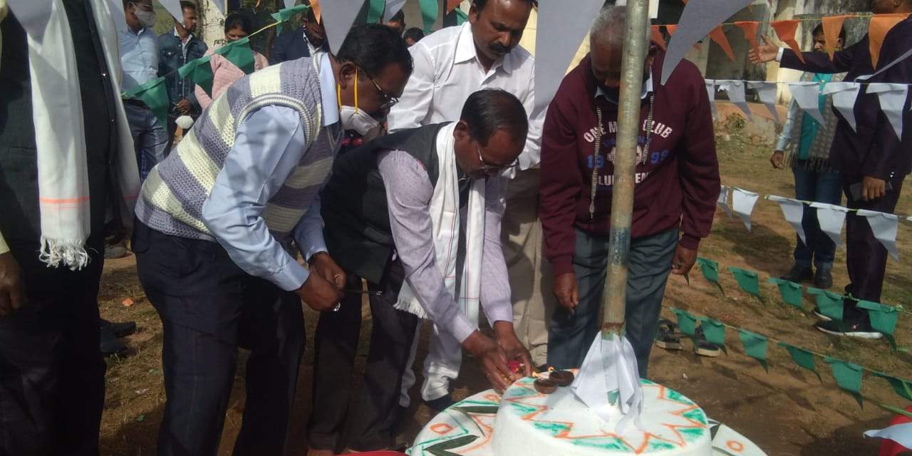 सर्व आदिवासी समाज ने मनाया गणतंत्र दिवस