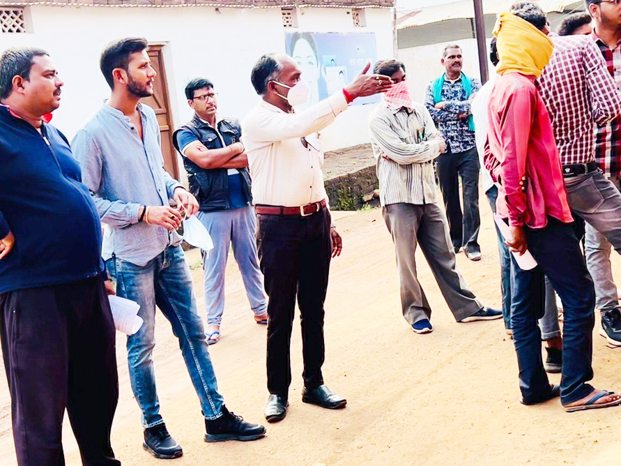 मुख्य सडक़ निर्माण के लिए 28 करोड़ मंजूर, अफसरों ने किया सीमांकन