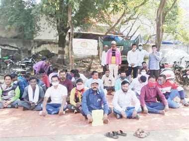 पांच माह से वेतन भुगतान नहीं, वन दैवेभो कर्मी आंदोलन पर