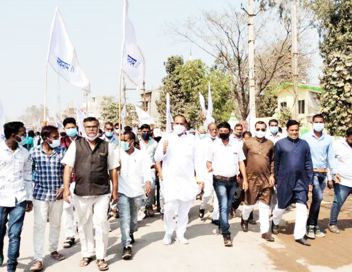 प्रकाश मुनि के मकान पर अतिक्रमण, अनुयायियों ने की आपत्ति