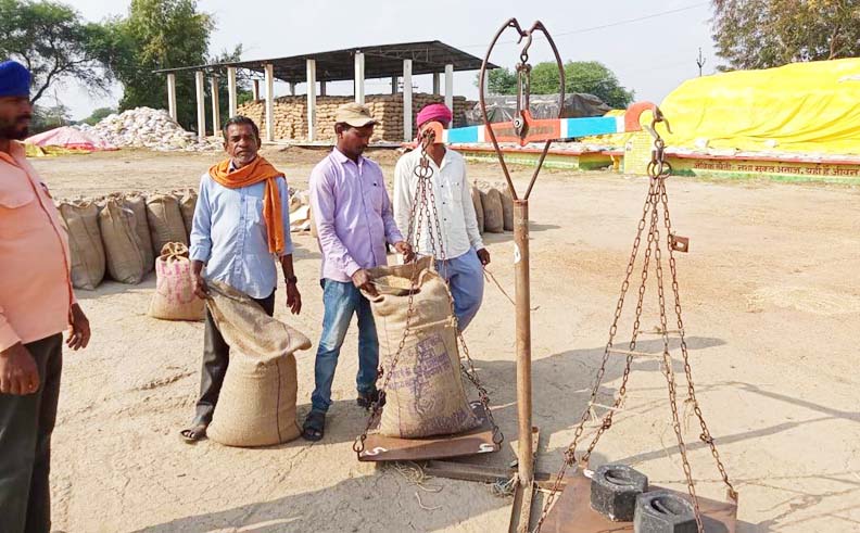 जुगदेही व कोलियारी के किसानों की धान-खरीदी का ऑनलाइन प्रसारण