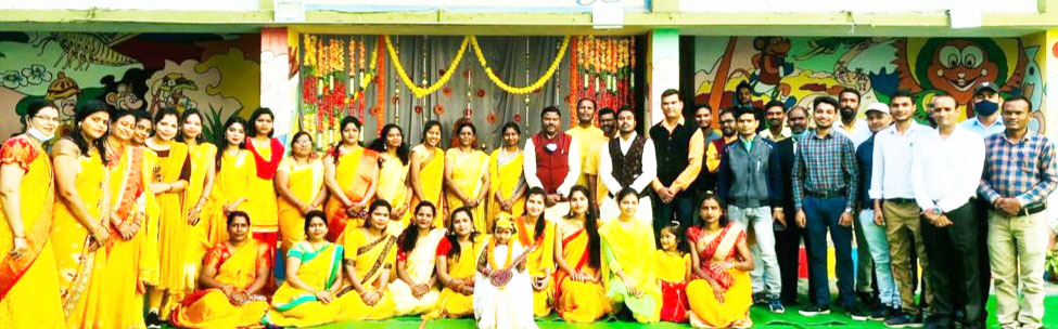 स्कूलों में मनाया  बसंत महोत्सव