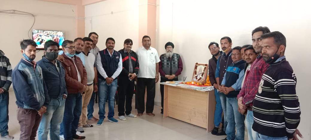 सरगुजा प्रेस क्लब में विद्या की देवी माता सरस्वती का हुआ पूजा