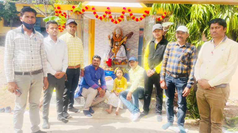 स्कूलों में सरस्वती पूजा