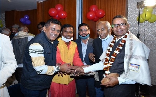 स्कूल के 1988 बैच के छात्रों का सम्मेलन, यादों को किया ताजा