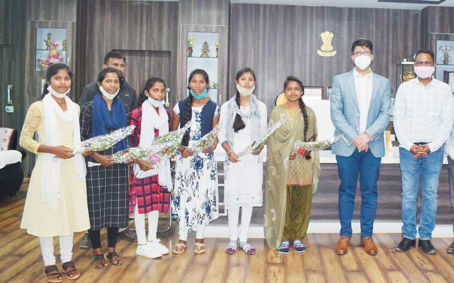 दंतेवाड़ा के आदिवासी बच्चें बनेंगे डॉक्टर