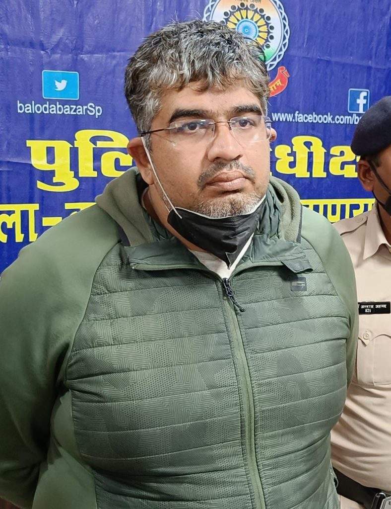 6 करोड़ की ठगी का आरोपी बीएन गोल्ड का डायरेक्टर गिरफ्तार 6 करोड़ की ठगी का आरोपी बीएन गोल्ड का डायरेक्टर गिरफ्तार