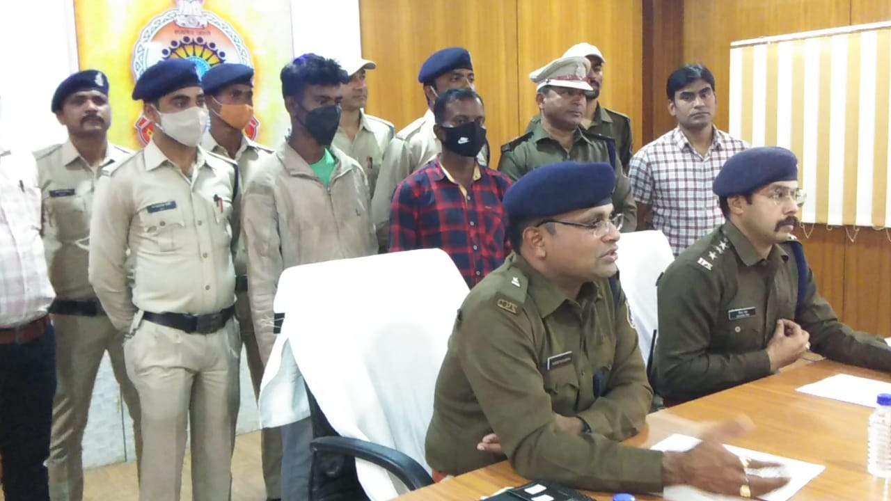 रोज के विवाद से तंग साथियों ने की हत्या रोज के विवाद से तंग साथियों ने की हत्या