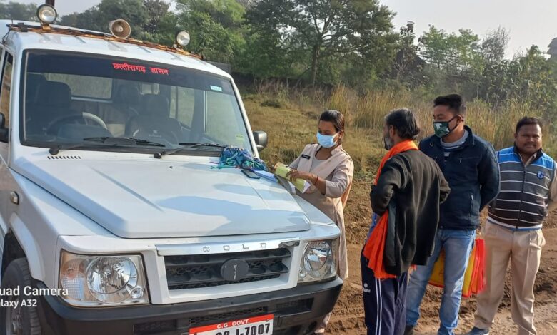 परिवहन उडऩदस्ता ने सौ से अधिक वाहनों से वसूले 74 लाख