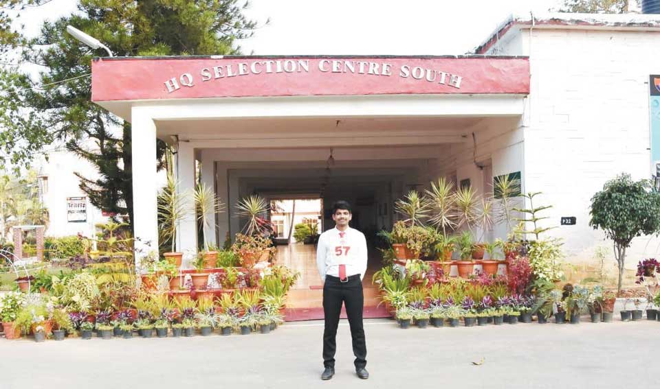 महासमुंद के तेजस्वी का लेफ्टिनेंट पद पर चयन