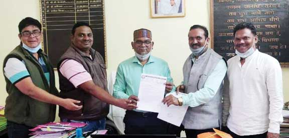 डीईओ बने अशोक, टीचर्स एसो. ने किया स्वागत