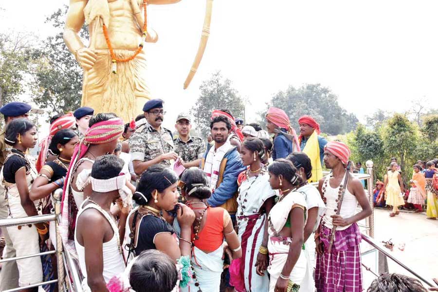 बस्तर को नई पहचान दिलाने पुलिस व जनता दृढ़ संकल्पित- आईजी