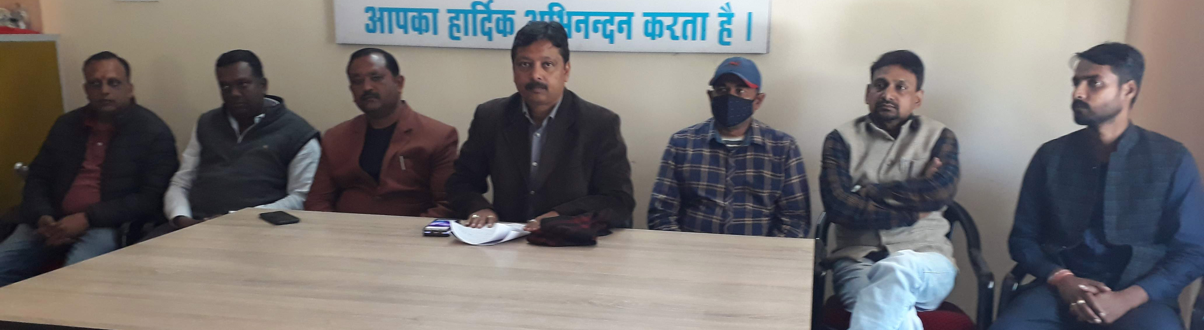 रेत माफियाओं के कारनामे उजागर करने अवैध रेत उत्खनन का होगा फेसबुक लाईव-अनुराग