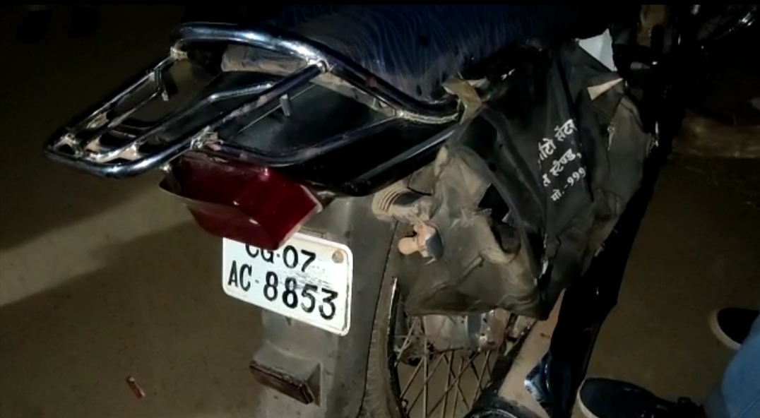 सडक़ हादसे में 3 नगर सैनिकों की मौत सडक़ हादसे में 3 नगर सैनिकों की मौत