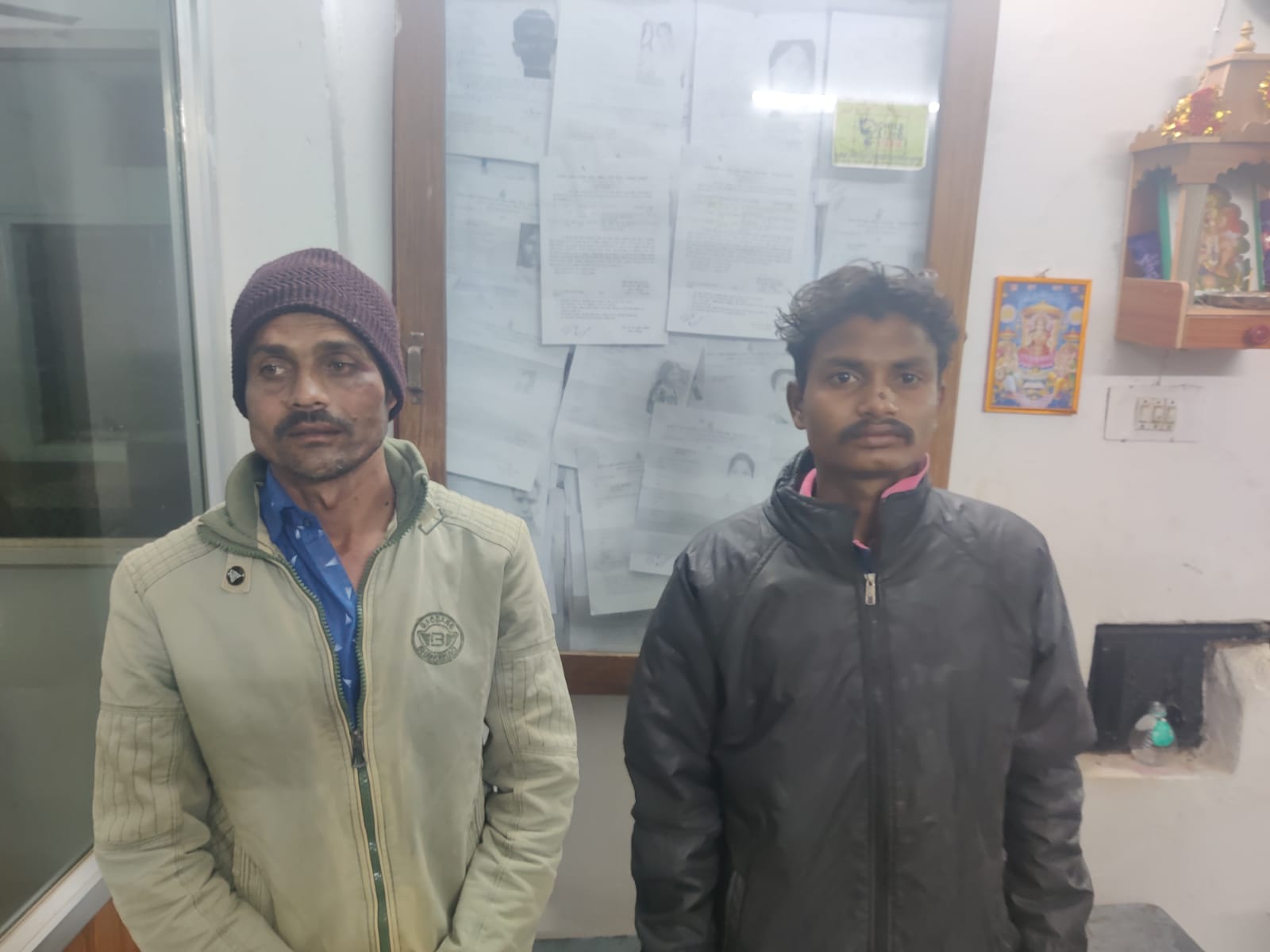 2 माह से नहीं मिला था वेतन, ड्राइवर ने साथी संग पीटा आरटीओ अफसर को 5 घंटे के अंदर दोनों गिरफ्तार