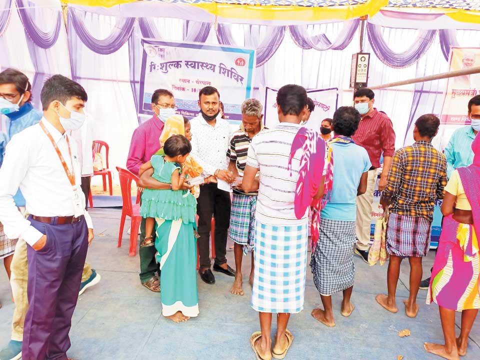 रेडक्रॉस सोसायटी ने दी सामग्री