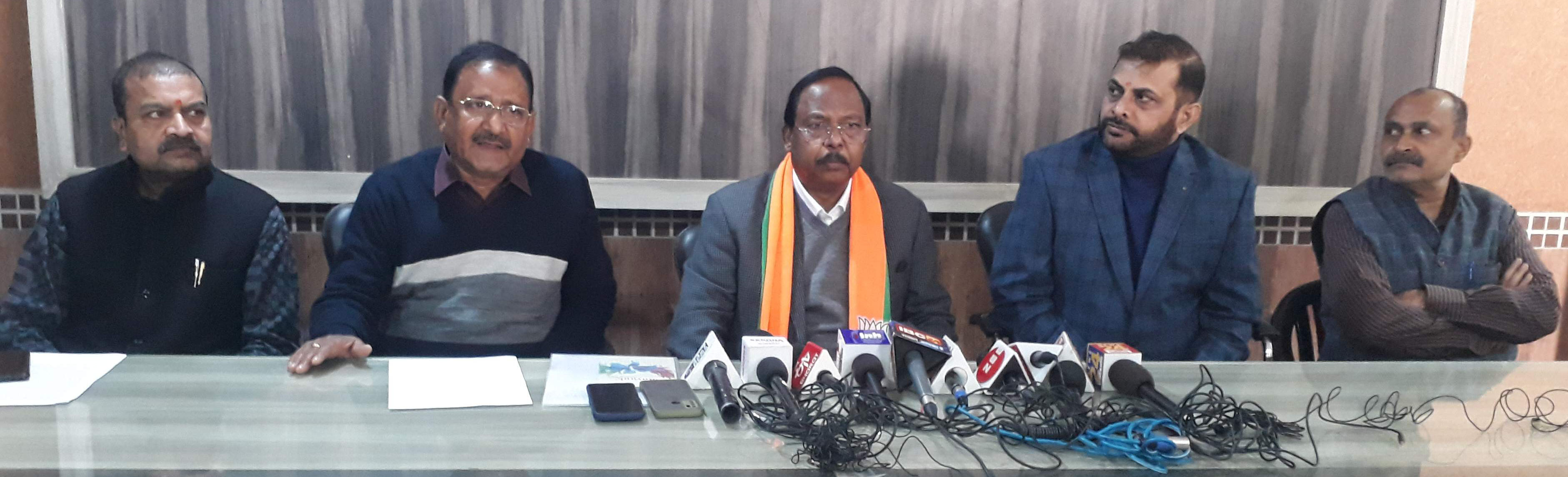 मुफ्त अनाज बांटने में 15सौ करोड़ का घोटाला